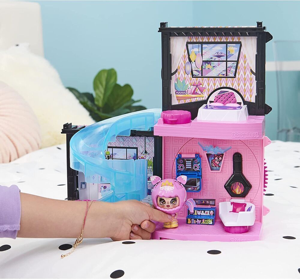to transform with 6 rooms Zoobles Magic Mansion dream house slide gift