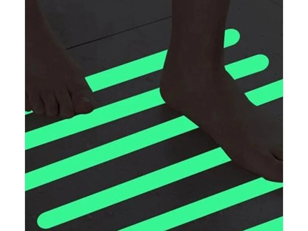 Leuchtklebeband 3 m × 2 cm Neon Grün – fluoreszierend, nachleuchtend, selbstklebend und zuschneidbar