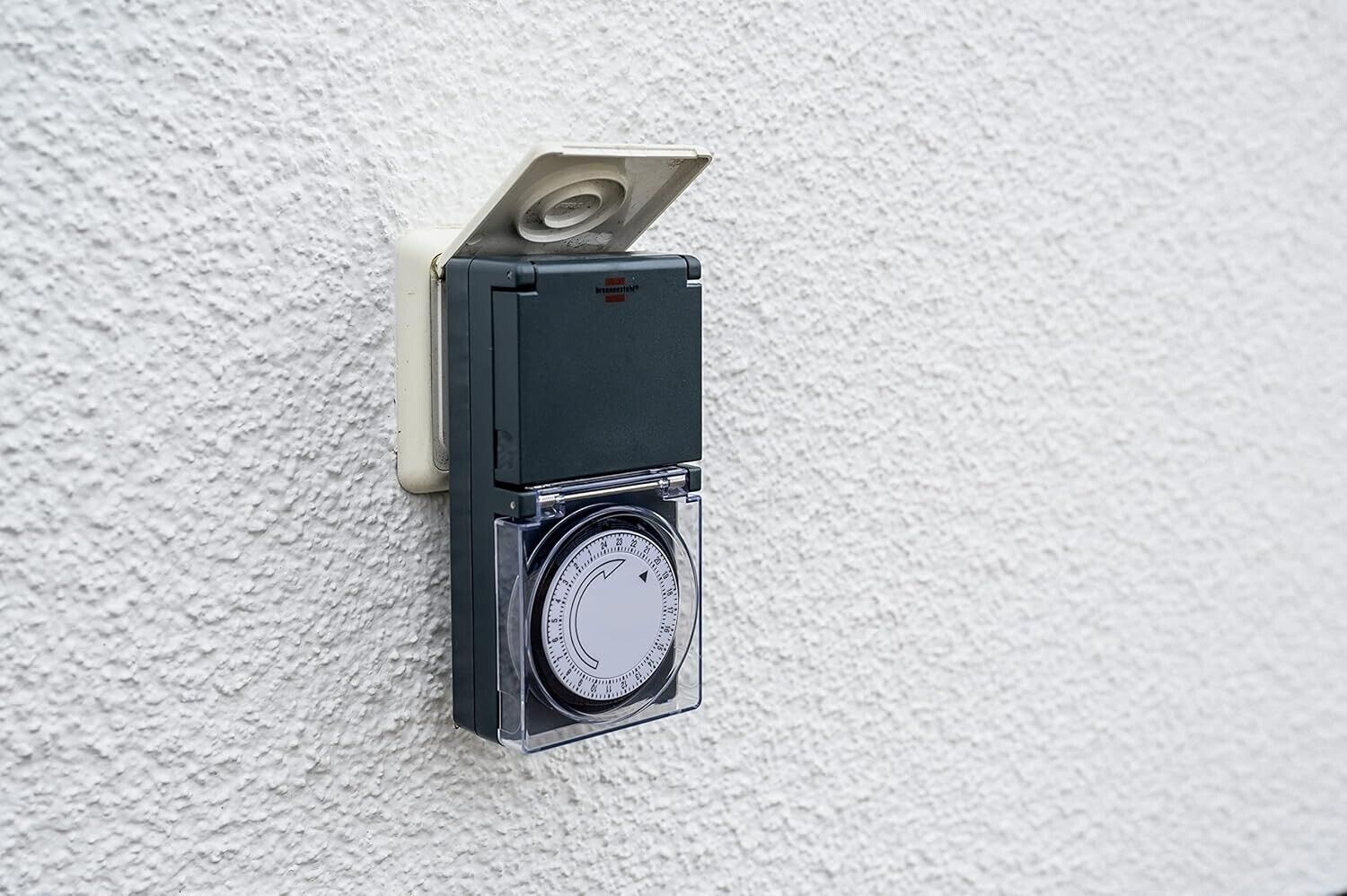 Brennenstuhl MZ 44 IP44 Mechanische Zeitschaltuhr – Timer Steckdose für Innen & Außen
