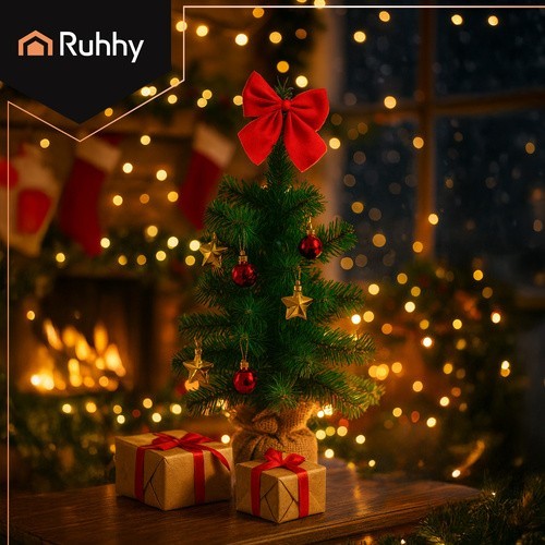 Künstlicher Mini-Weihnachtsbaum 45 cm – Tischdeko mit roten & goldenen Kugeln, Schleife & Jutesockel