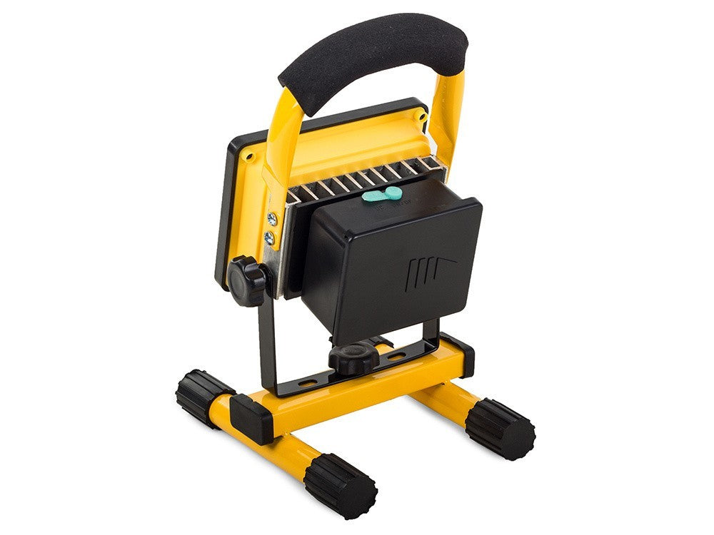 LED Baustrahler 30W mit Akku – mobile COB Arbeitsleuchte für vielseitige Einsätze Der