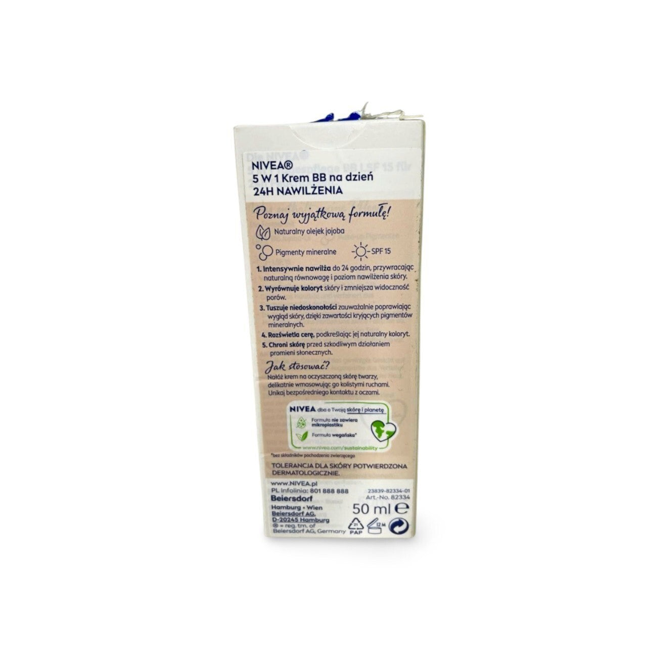 NIVEA 5 IN 1 Tagespflege BB 24h Feuchtigkeit LSF 15, getönte Tagescreme