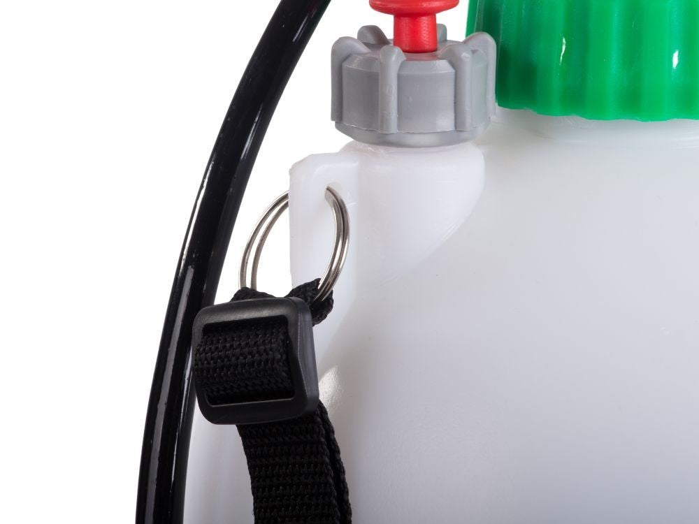 Drucksprüher 5 Liter mit Schultergurt – Gartenspritze Handsprüher mit Lanze und verstellbarer Düse für Garten, Pflanzenpflege und Reinigung