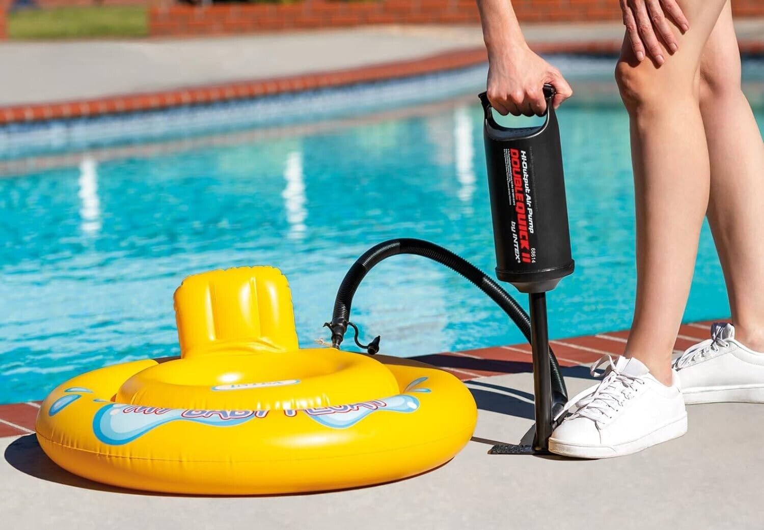 Double action pump from Intex with large volume air pump 36cm including 3 valve adapters