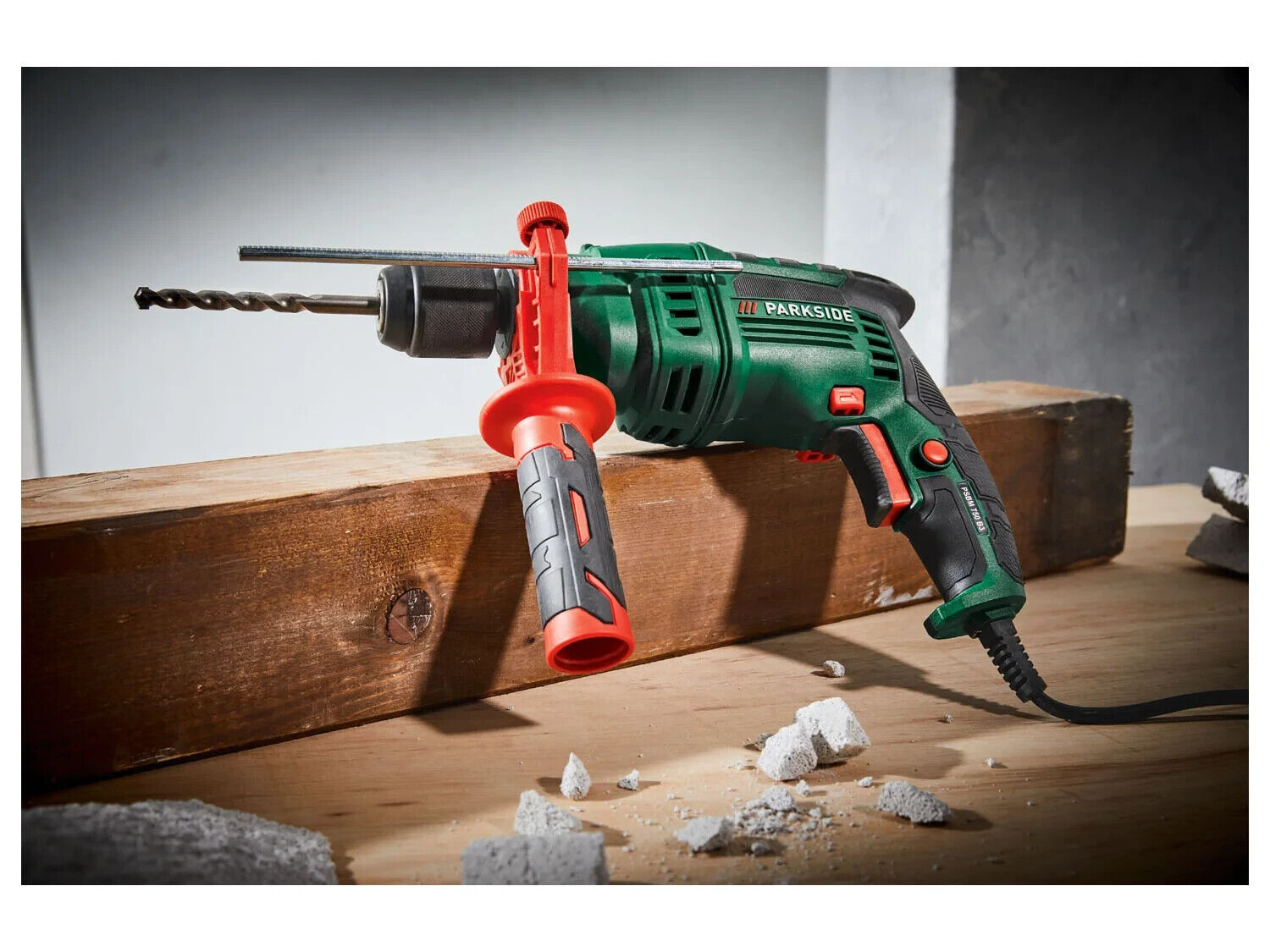Parkside impact drill with keyless chuck 750 Watt drill + case 