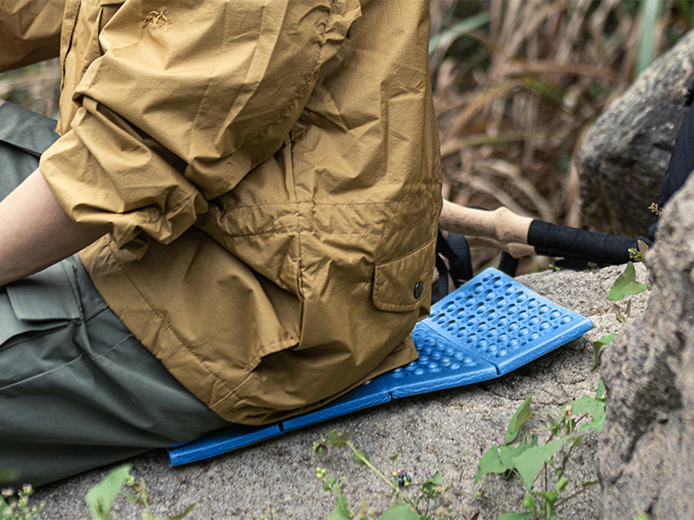 Faltbares Outdoor Sitzkissen aus XPE-Schaum – Isolierende Sitzmatte für Camping, Wandern, Stadion und Picknick