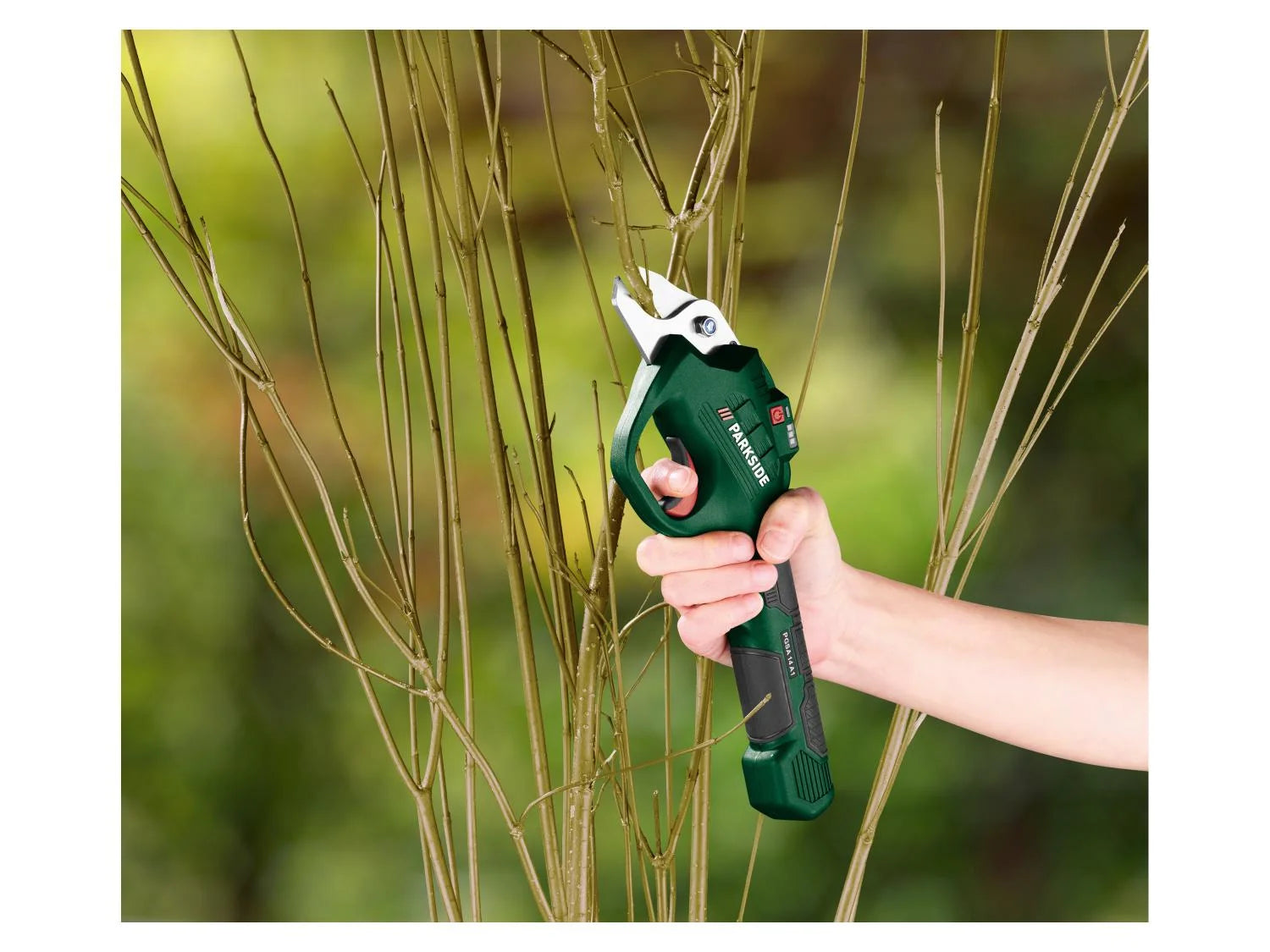 PARKSIDE® 4V Akku Gartenschere PGAS 14 A1 – Ergonomische Gartenschere mit integriertem Li-Ion Akku