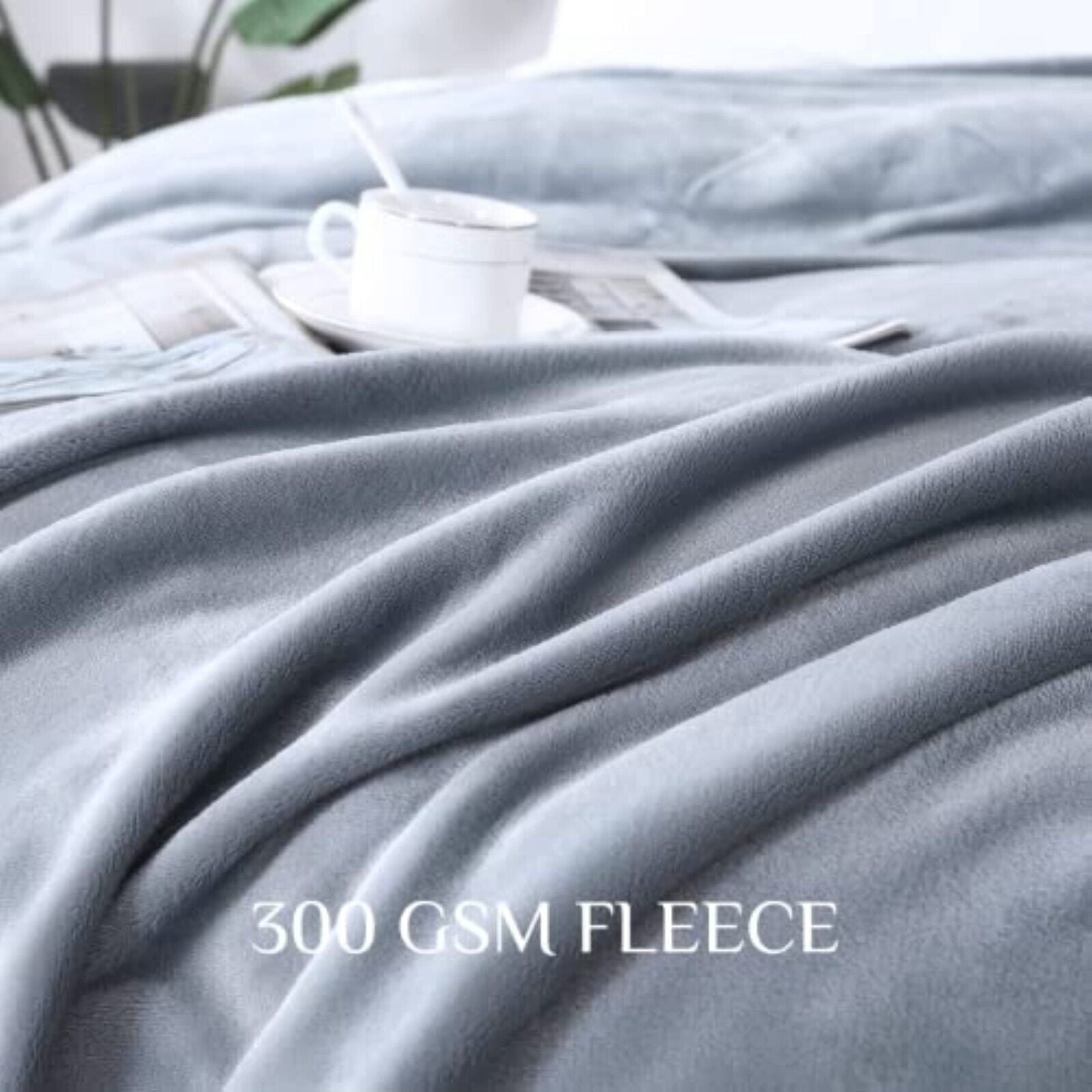 Kuscheldecke Flauschige Wohndecke Fleecedecke Sofadecke Bettüberwurf 150x200cm